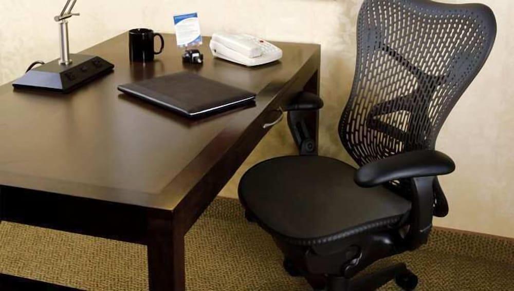 Hilton Garden Inn Lenox Pittsfield Eksteriør bilde
