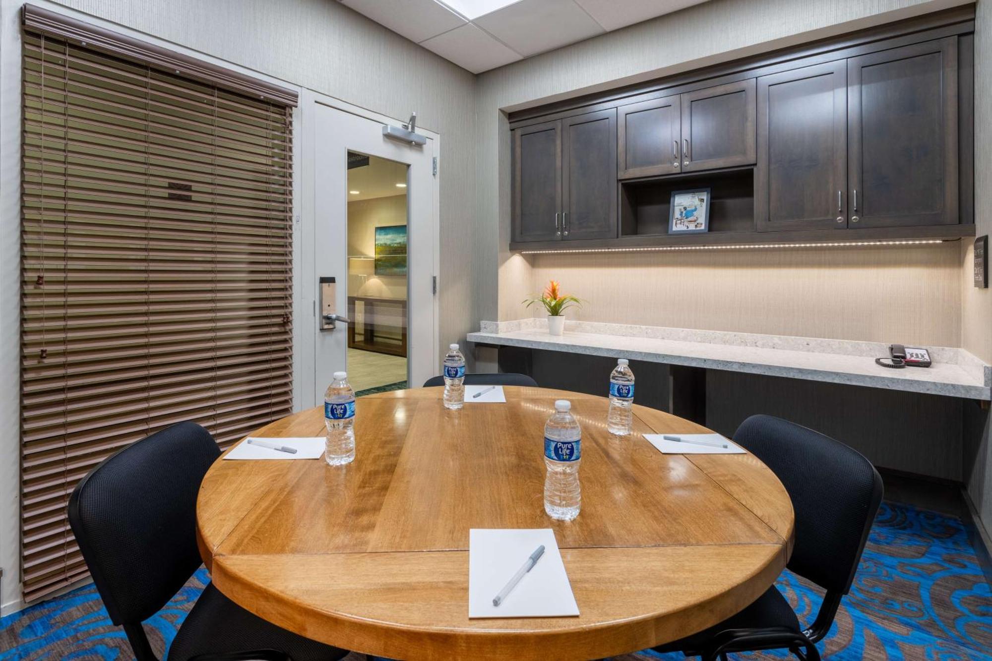 Hilton Garden Inn Lenox Pittsfield Eksteriør bilde